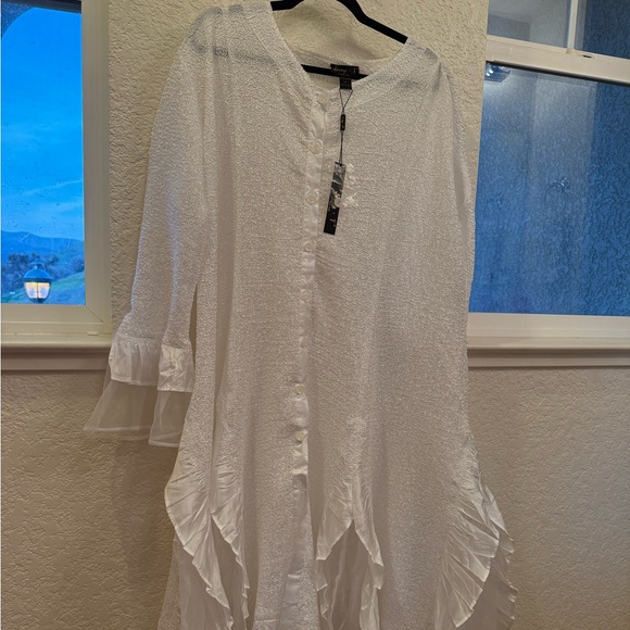 Curvy Plus Size Elegant Luxury White Dress Size 2 X - Picture 4 of 16